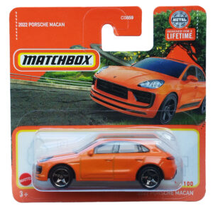Porsche Macan (orange)